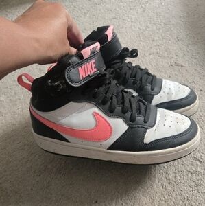 Nike Kids Black and Nike Court Borough